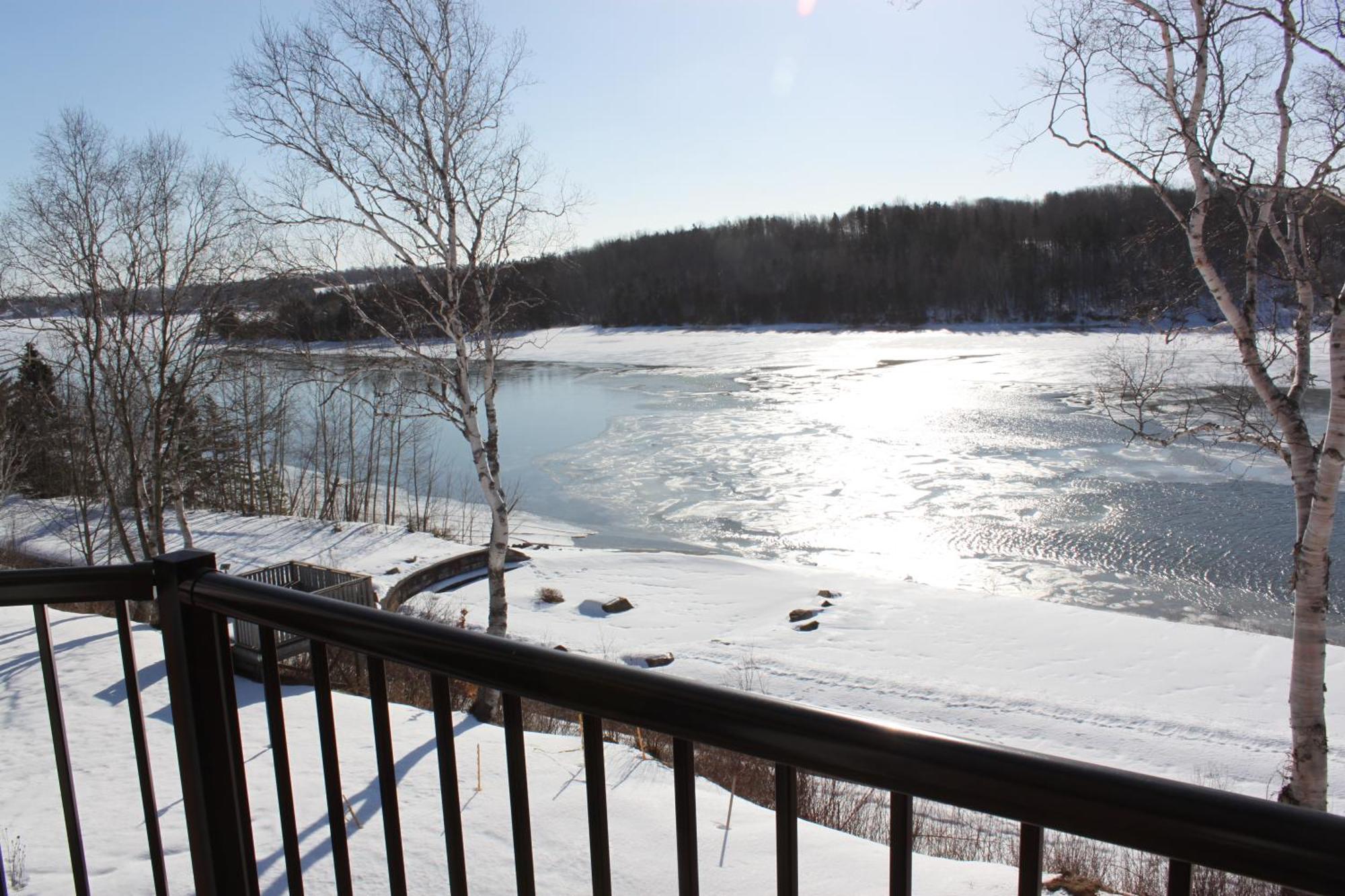 Lanes Riverhouse Inn & Cottages Montague Δωμάτιο φωτογραφία